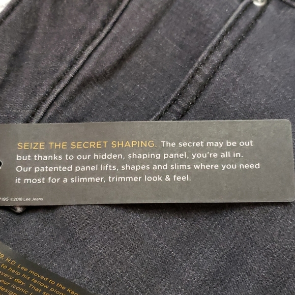 🎉HP🎉NWT! Lee straight leg, size 10 - Picture 6 of 10